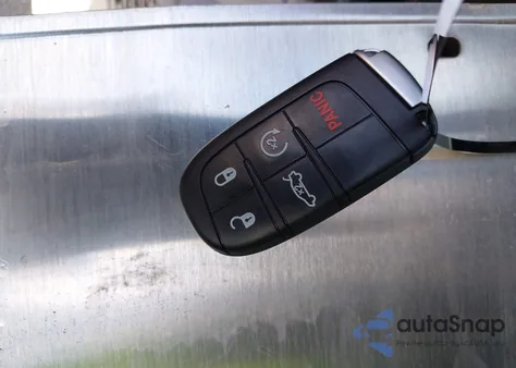 2023 Dodge Challenger R/T Scat Pack z USA, uszkodzony, nr VIN 2C3CDZFJ0PH645134